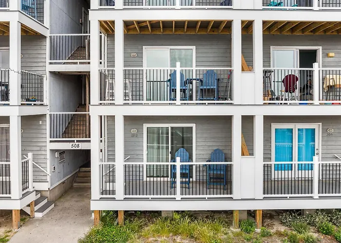 Breezy Point 202 Holiday home