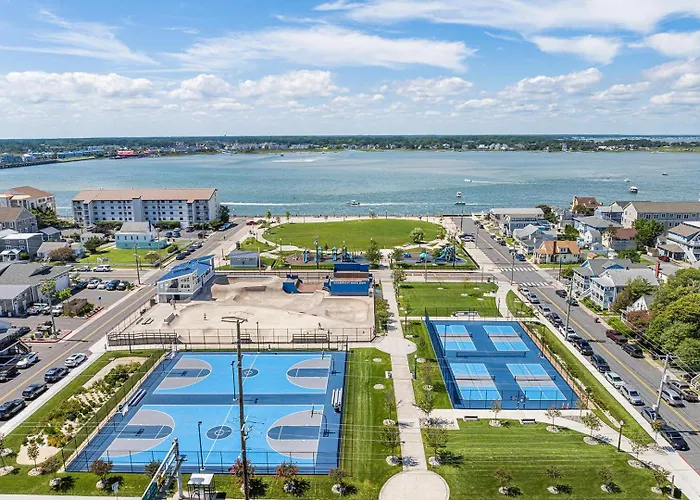 Breezy Point 202 *